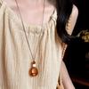 Retro Round Resin Necklace: Versatile, Fashionable High-End Clavicle Chain for Women