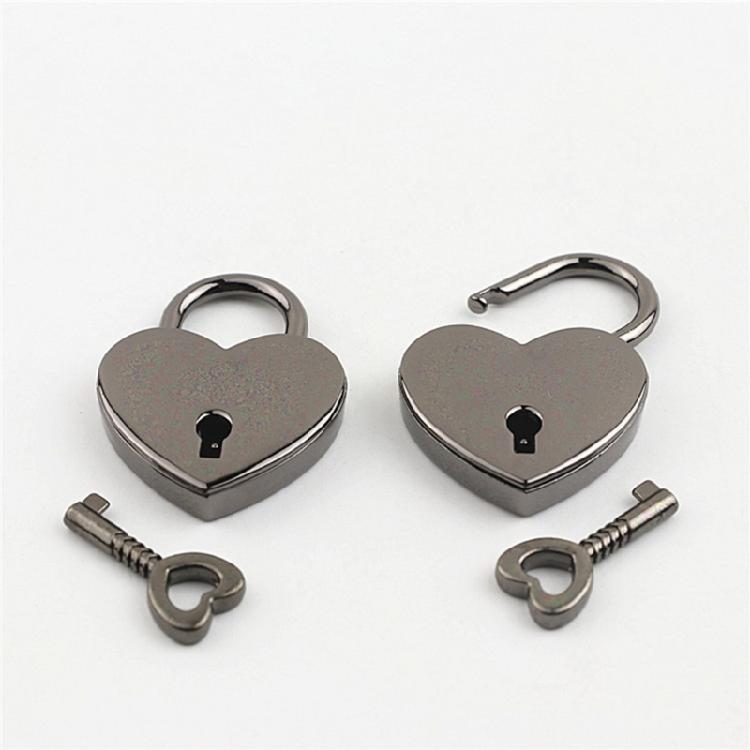 Decorative Heart Lock with 2 Key Strong Mini Padlocks Not Corrosion Lock for Suitcases Storage Units School Lockers