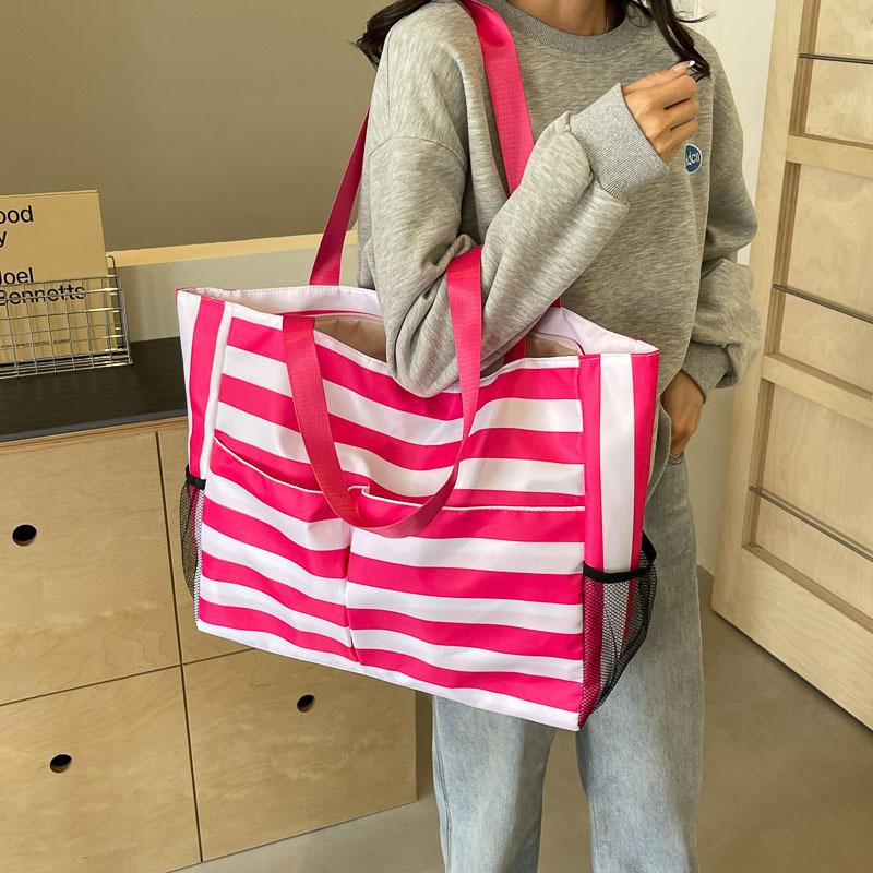 Übergroße Strandtasche Wasserdicht und Sanddicht Damen Strandhandtasche mit Reißverschluss und Feuchtfach, Geeignet für Schwimmbad, Fitnessstudio, Lebensmittelgeschäft, Reisen