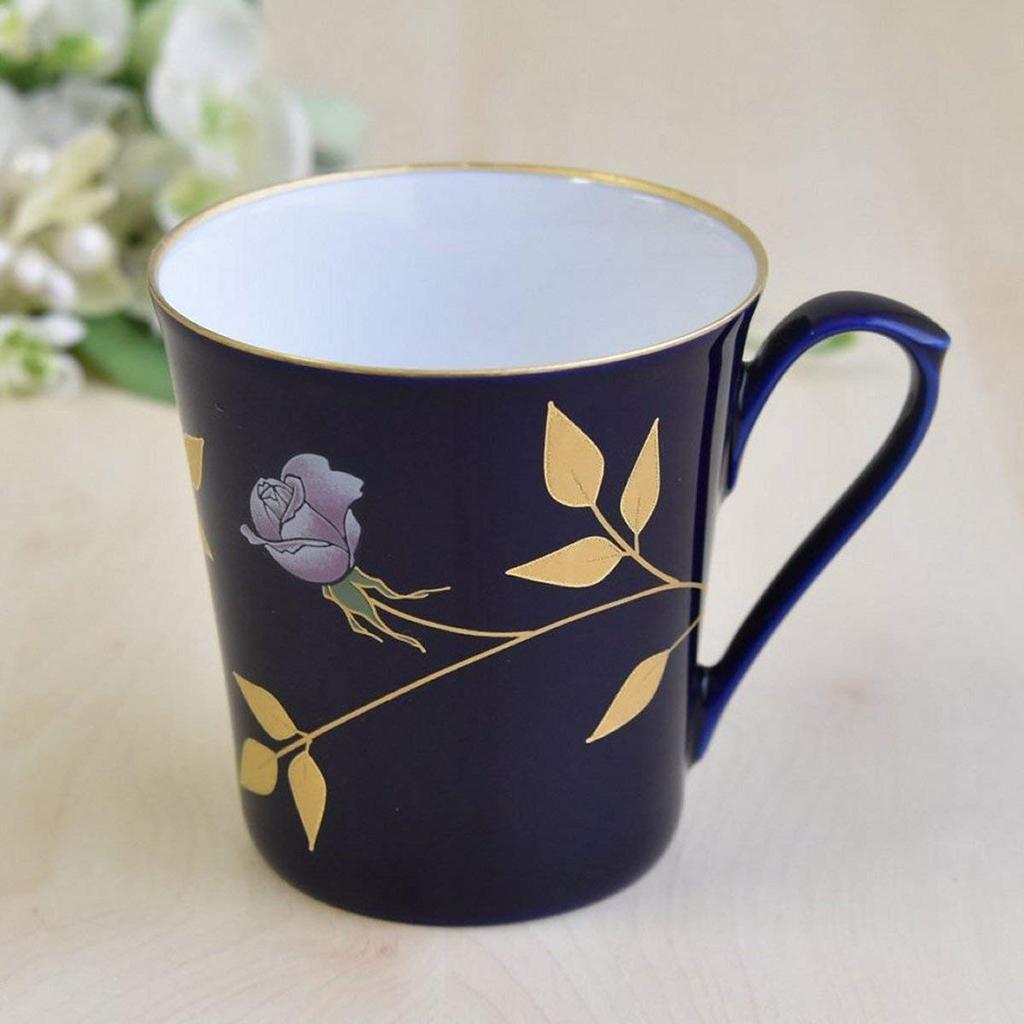 Koransha Arita ware mug, 260ml, featuring gorgeous small roses on a blue background, also known as royal blue. Made in Japan by Enver Helluk.