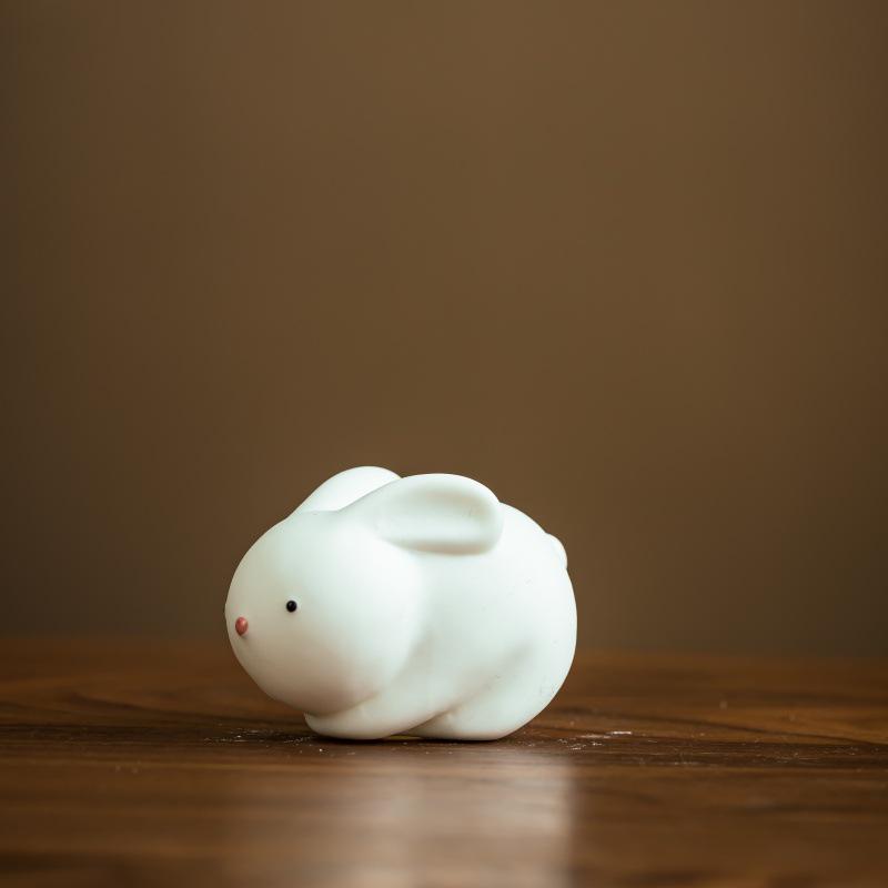 Jade Rabbit Ceramic Incense Burner - Cute Mini Tea Pet for Mid-Autumn Festival, Moon Rabbit Home Décor, Stick Incense Holder Base.