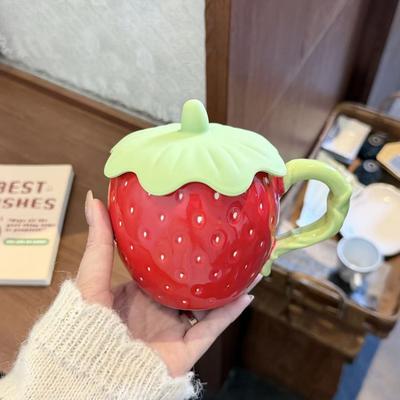 Kubek ceramiczny truskawkowy wysokiej jakości kubek dużej pojemności uroczy kubek na wodę dziwny prezent urodzinowy dla przyjaciółek