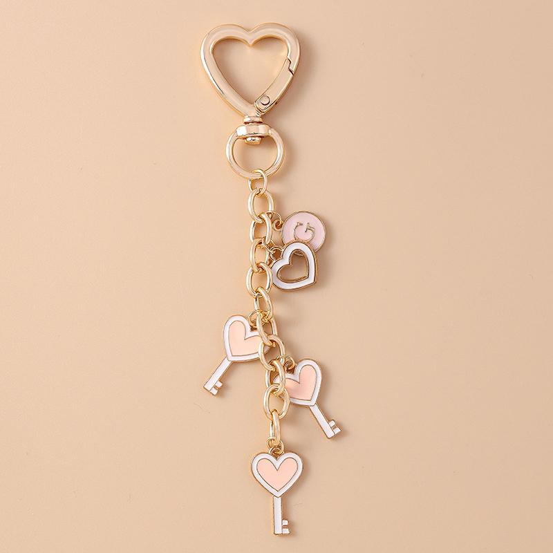 Aihua Pretty Pink Love Heart Key Chain Pearl Butterfly Heart Key Ring Pendants for Women Girls Handbag Decor DIY Jewelry Gift