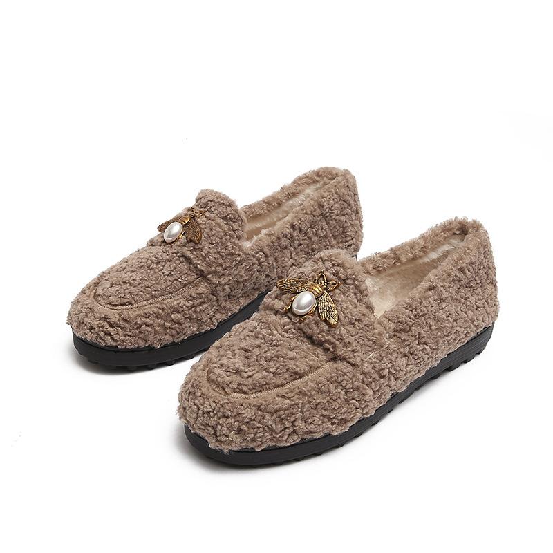 Fashion 2025 White Wool Loafers Women Plush Fur Flats Brand Cotton Shoes Ladies Winter Warm Lambswool Mocasines Femmes Sheep Fuzzy Boots