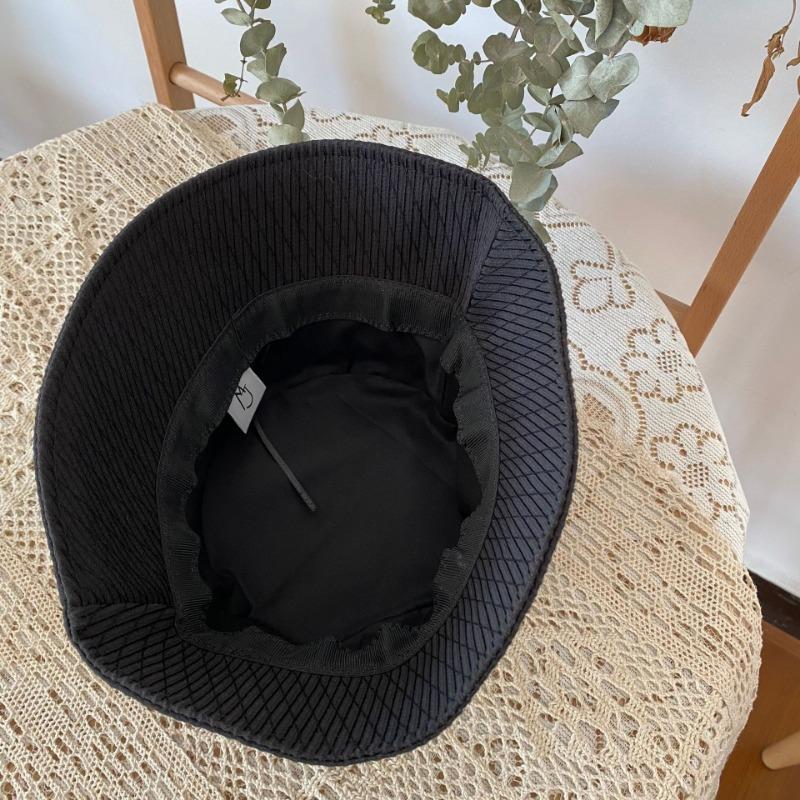 Black Autumn and Winter Bucket Hat Versatile Plain Hat Striped Sunscreen Sunshade Bucket Hat Women's Basin Hat Shows Small Face