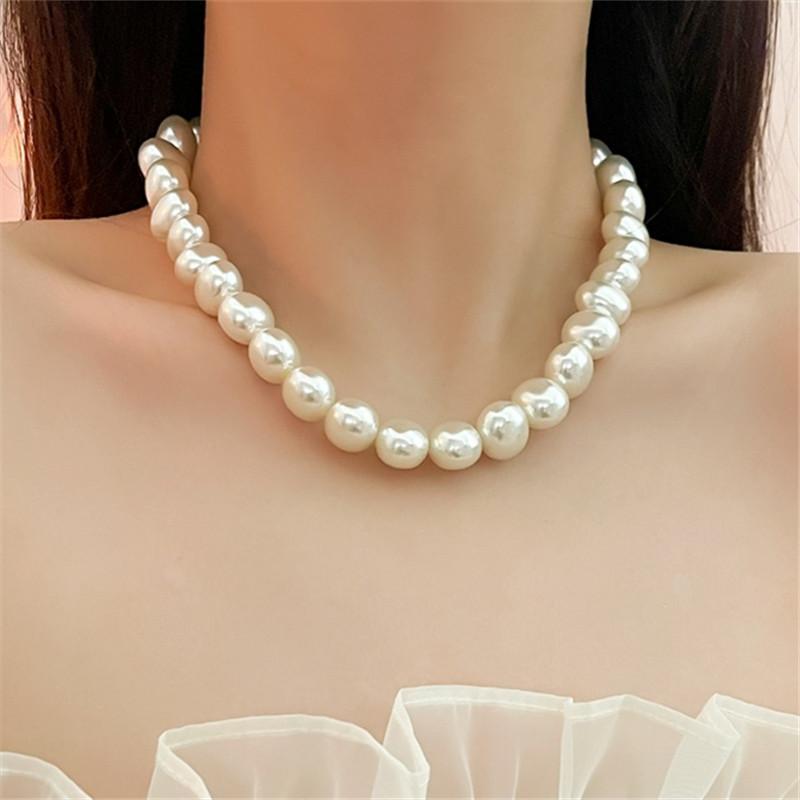 Vintage Hyperbole Bead Pearls Necklace Collarbone Chain Women s Elegant Pendant Necklace Bride Jewelry