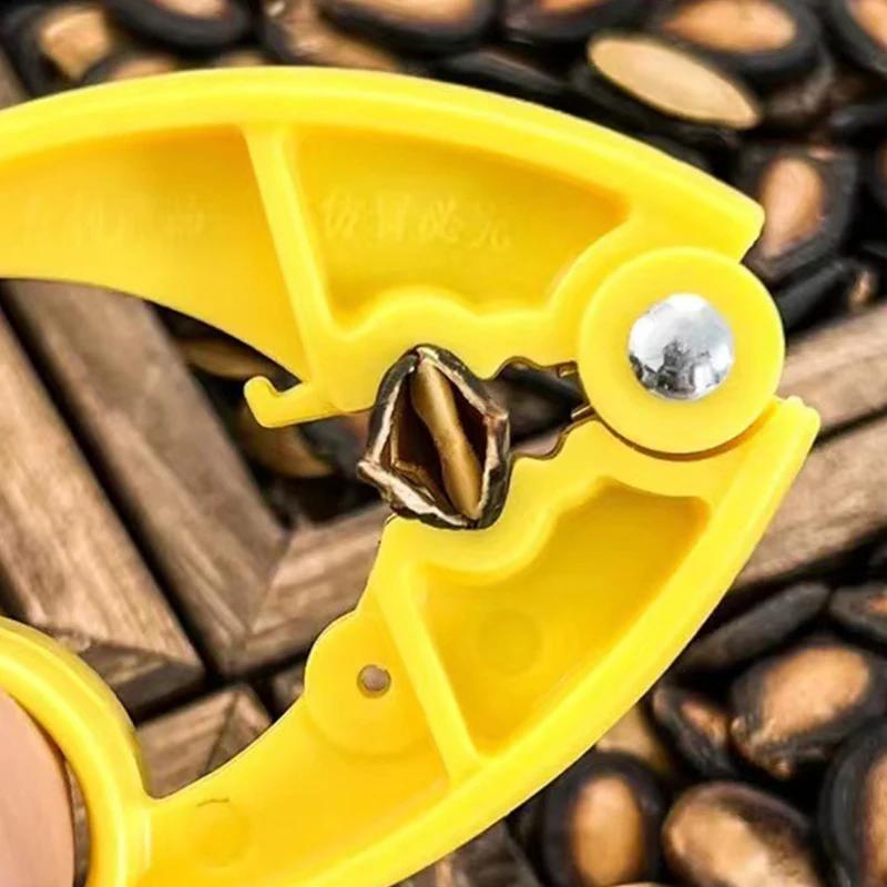 Melon Seed Plier Clamp Plastic Nutcracker Nut Cracker Clip Walnut Pine Sheller Opener Pistachio Sunflower Seeds Peeler