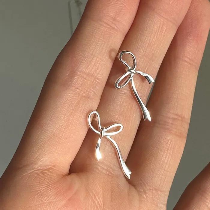 [925silver] Flow ribbon earring