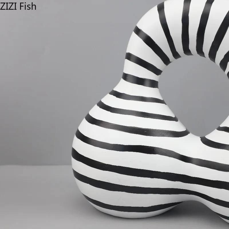 Zebra Stripes Irregular Statue Desk Decoration Ornaments Modern Crafts Abstract Artwork Resin Sculpture Room Aesthetics Decor