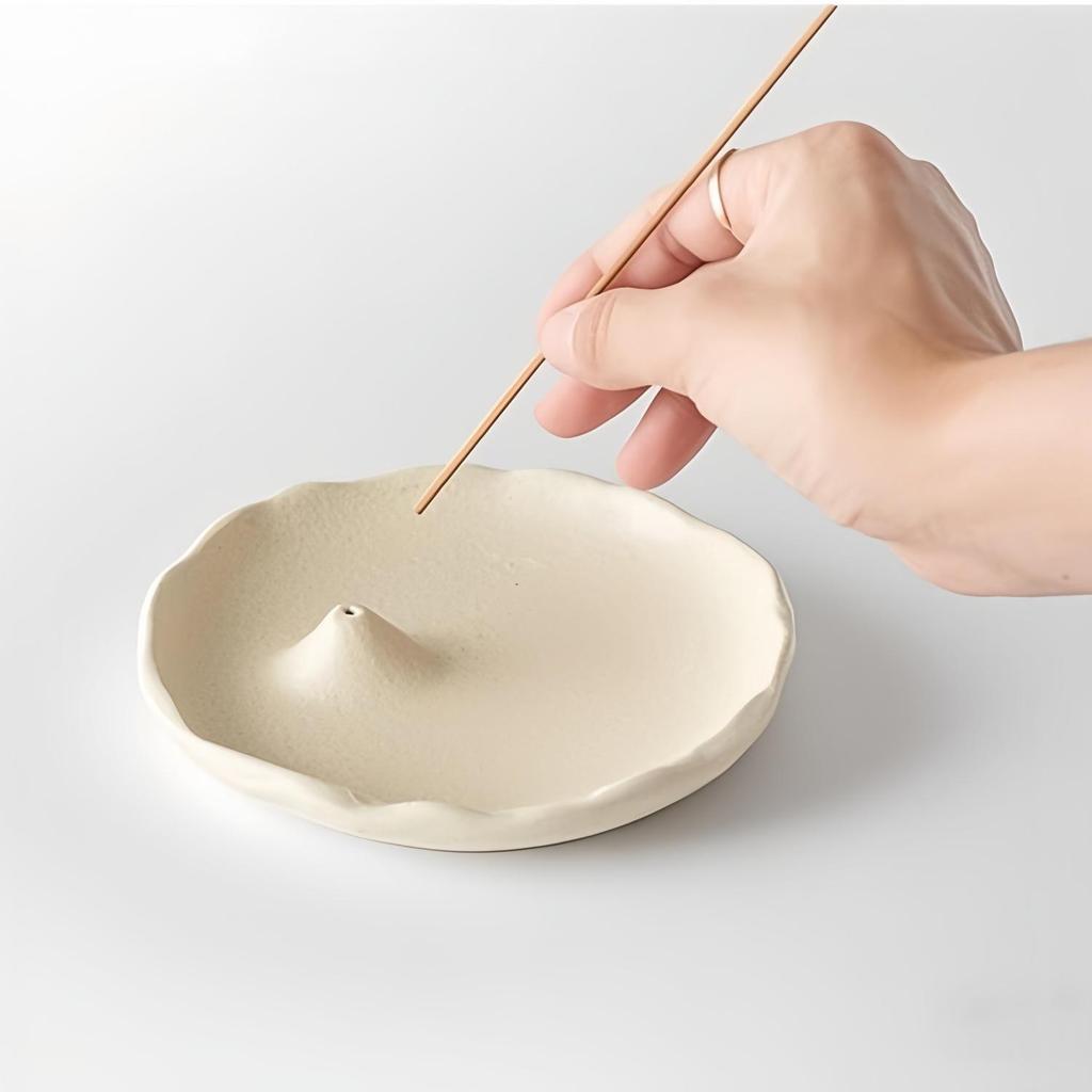 Wabi-sabi Incense Holder: Retro Chinese Sandalwood Film Tray, Vintage Ornament