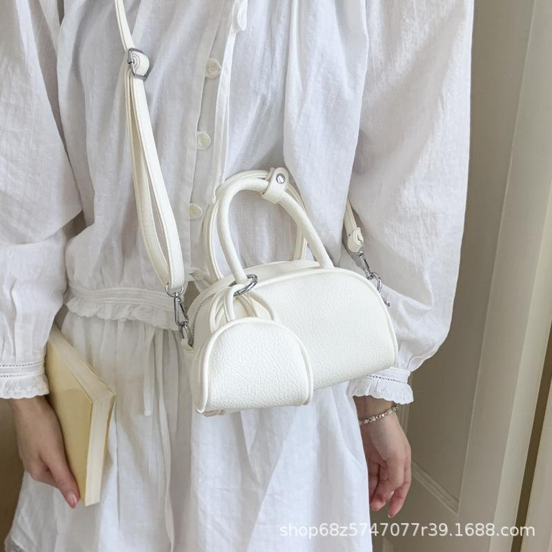 Korean Version Niche Design Portable Shell Bag Women's 2025 New Foreign Style High-end Sense Versatile Single Shoulder Messenger Bag Tide