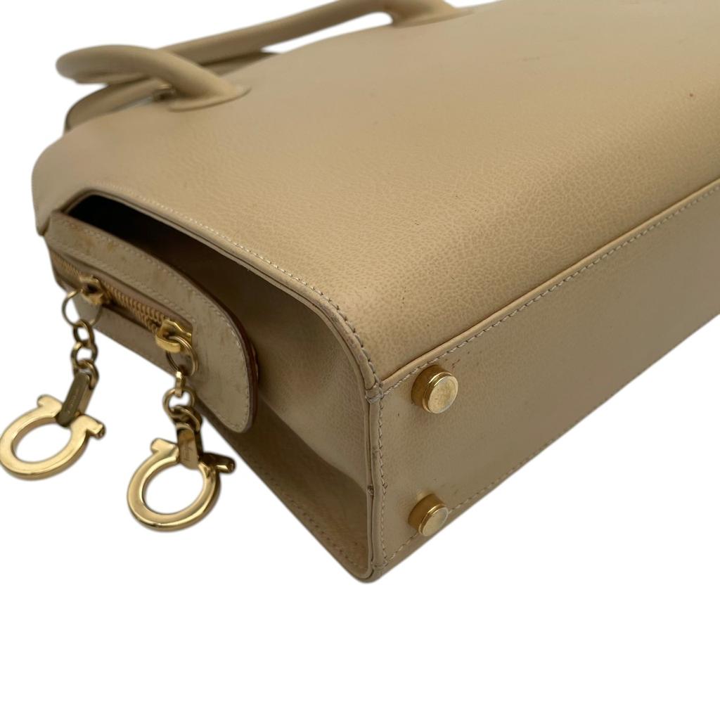 Used Salvatore Ferragamo HandbagHandbag Beige Leather Women