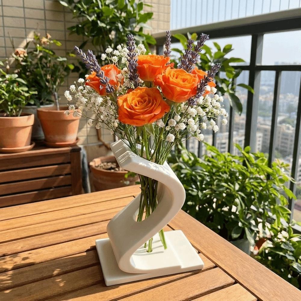 Geometric Art S-shaped Twisted Vase 3D Printed Desktop Pen Holder Creative Flower Ware  Home Use