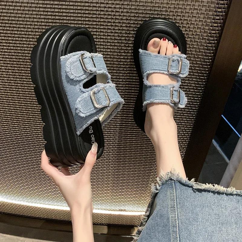 8CM Klobige Plateau Canvas Sandalen Damen Dicke Sohle Keilabsatz Hausschuhe Weiblich Neu Sommer Rutschfest Strandschuhe Frau Schnalle Pantoletten