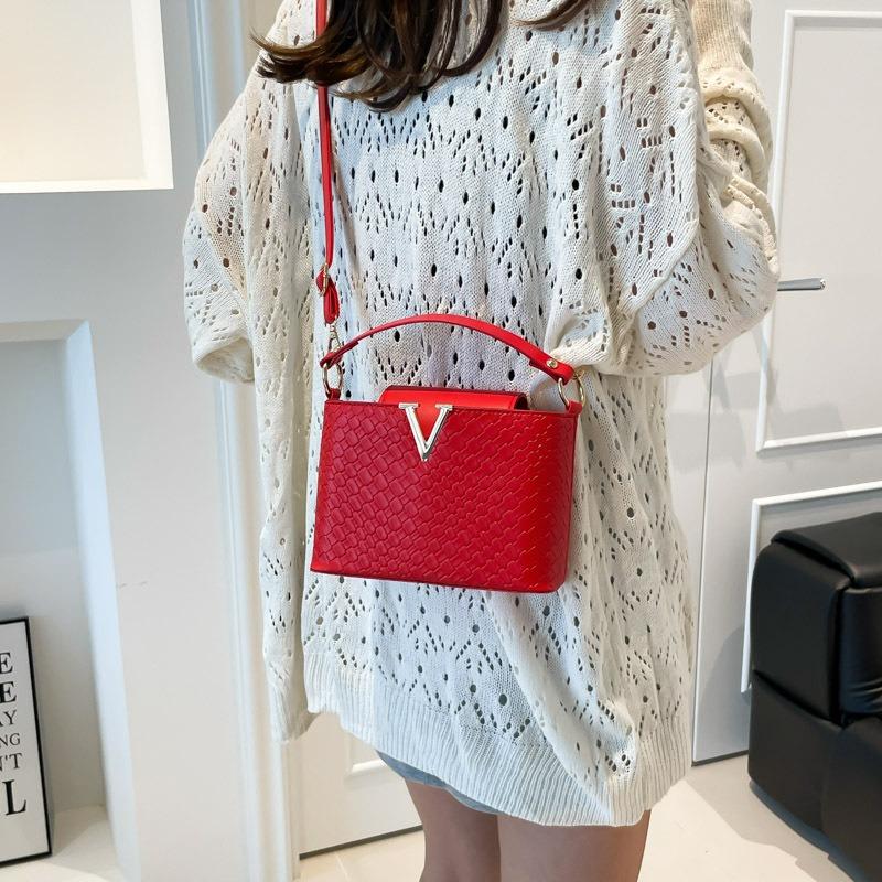 Fashion Texture Summer Large Capacity New Light Luxury Texture Casual Shoulder Crossbody Portable Small Square Bag