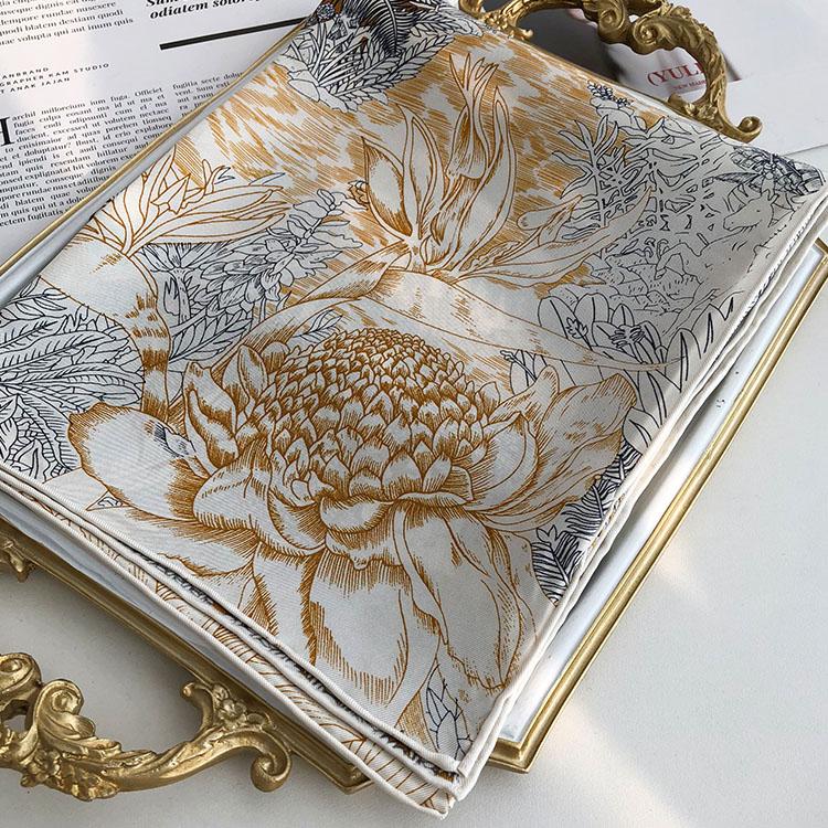 14mm Custom Silk Scarf Hand Hem Roll China Manufacturing Women Twill Silk Scarf 90x90cm for Italian Style Silk Scarf золотистый