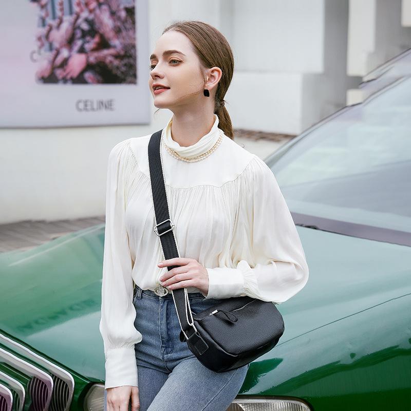 Women's Genuine Leather Large Capacity Handbag - Fashionable Crossbody and Shoulder Bag