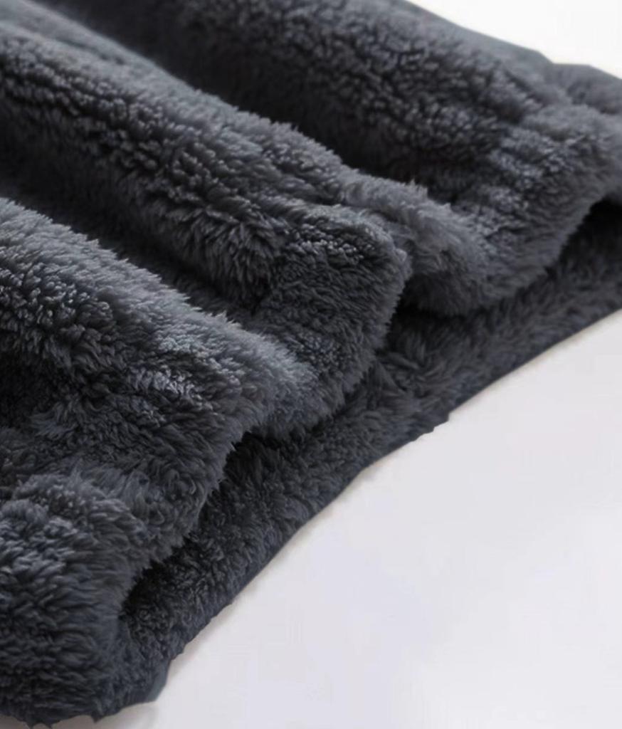 Easy-Wash & Durable Flannel Loungewear Shorts Set for Men, Perfect for Regular Use