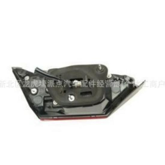 Toyota Camry 2018-2019 XSE US Taillight Assembly Flat Head 81580-06630 81590-0