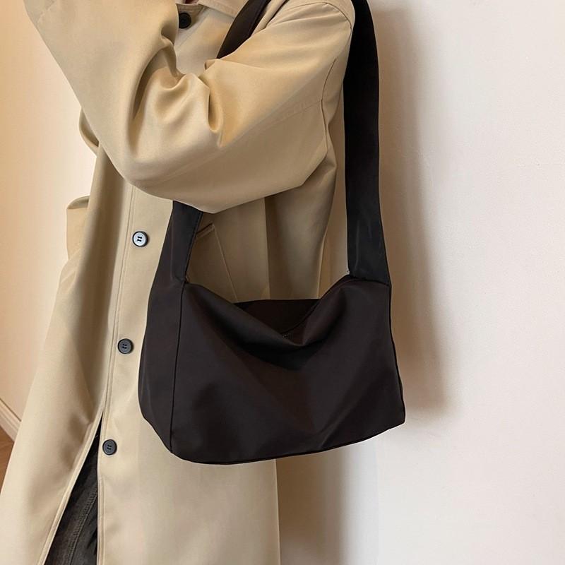 Minimalist Oxford Canvas Tote Bag With Top Zip For Daily Use