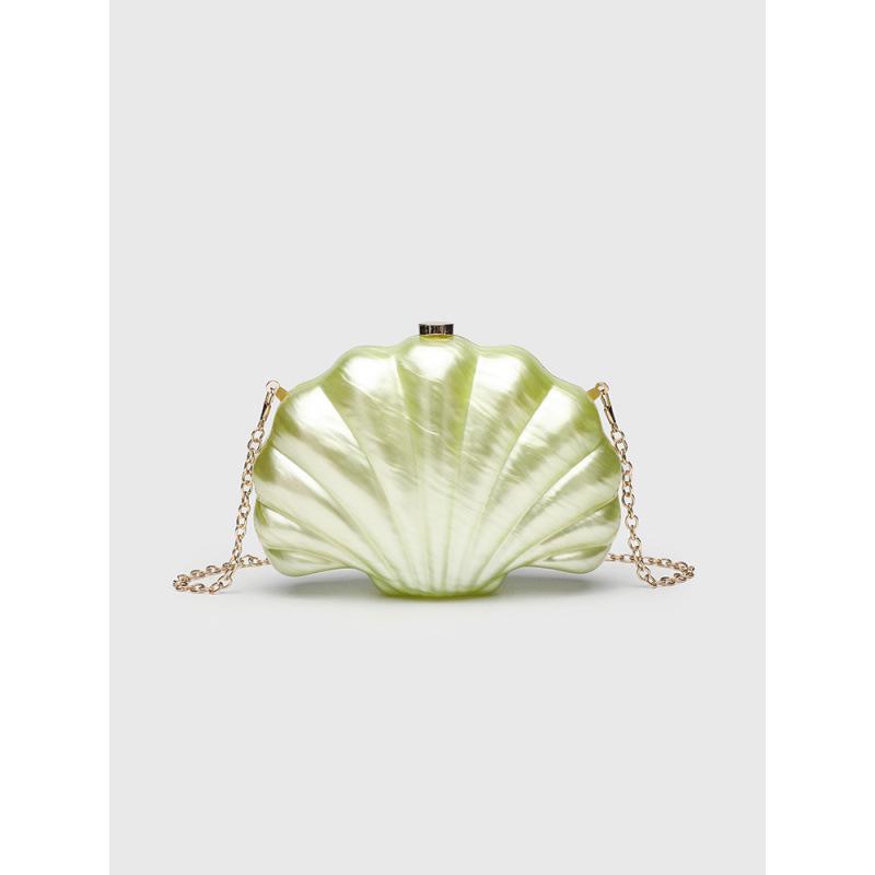 Elegant Irregular Shell Acrylic One-Shoulder Crossbody Clutch for Weddings and Banquets.