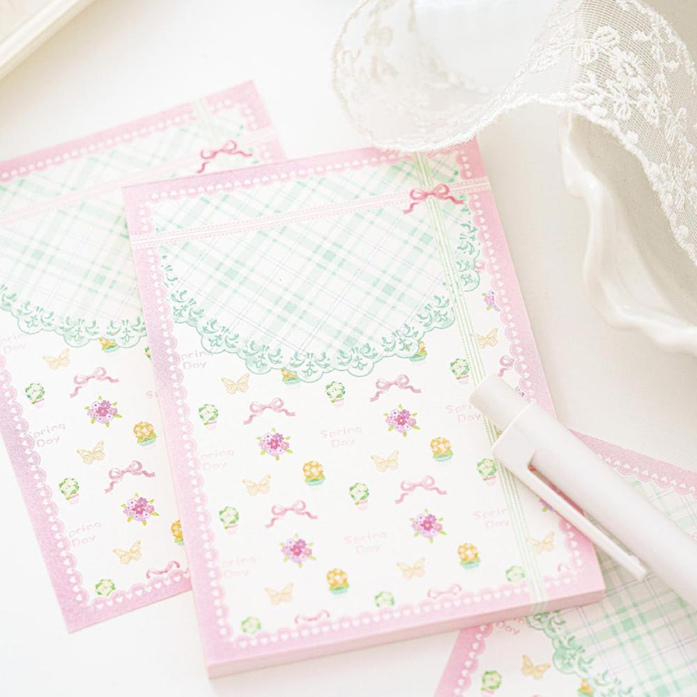 80 sheets Fragmented pastoral style sticky note paper, European and American floral style hand tent base material