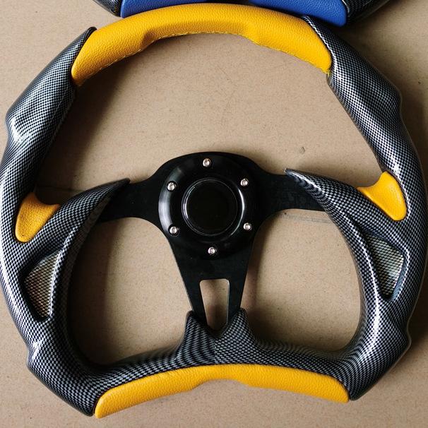 13-calowa kierownica wyścigowa Cool Coupe, półokrągłe ostrze, 14-calowa