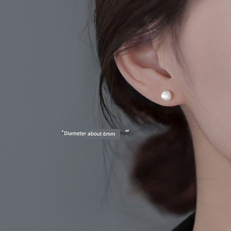 

[Xiangnan] 925 Sterling Silver Brushed Bean-Shaped Stud Earrings Female Special-Interest Design 2025 New Hot-Selling Earrings Classy Earrings 925 silver brushed pea earrings (two price)