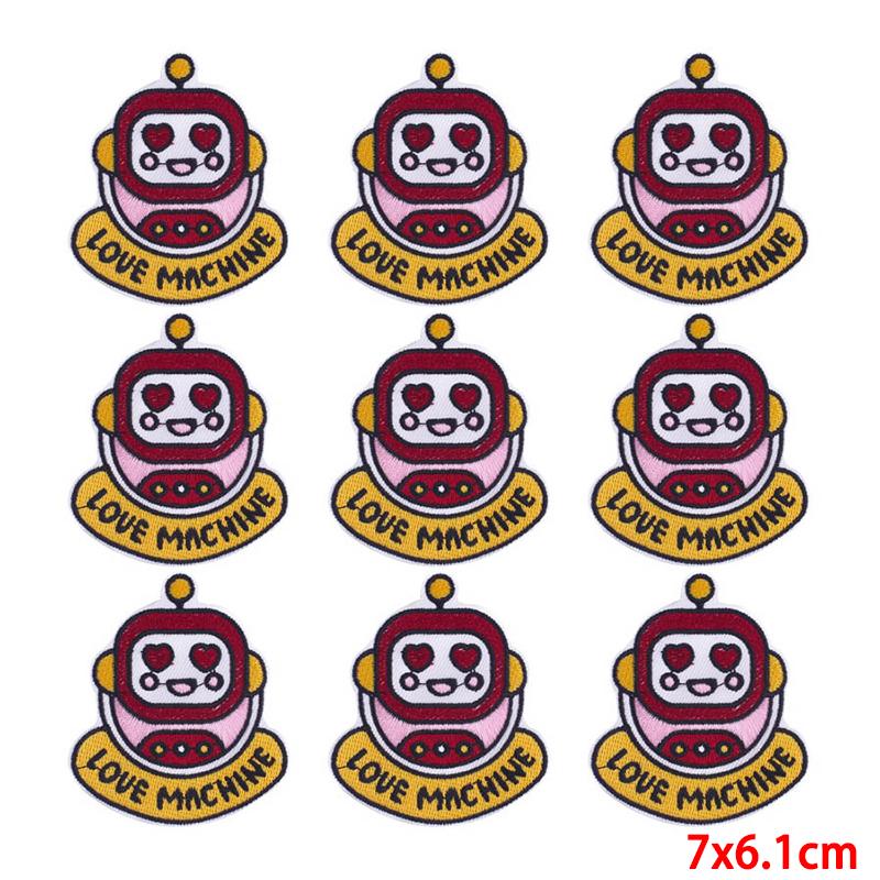 10 Pcs/lot Wholesale Embroidery Patch Iron On Patches For Clothing Patches On Clothes Jackets Decor Applique Sew Supplies