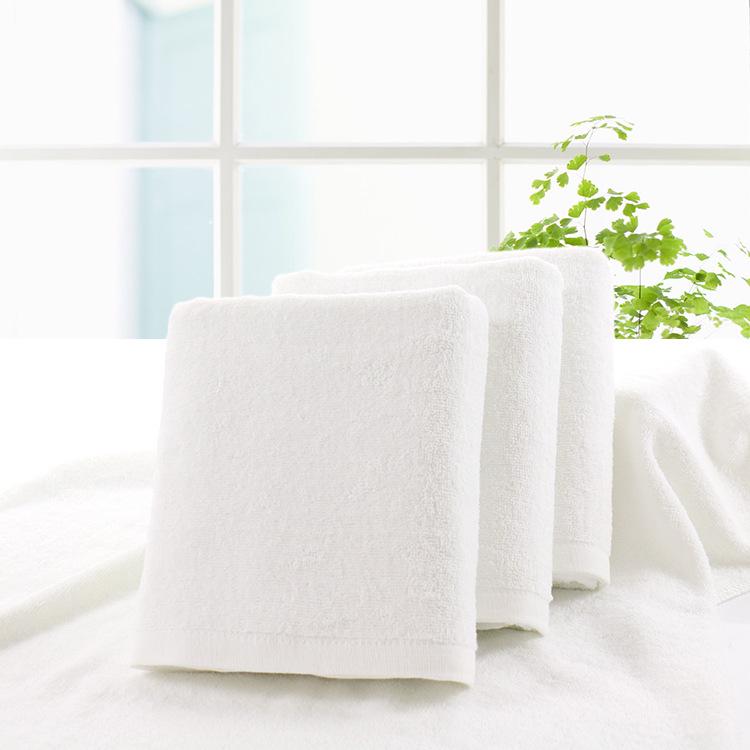 120g Thickened White Cotton Bath Towel with Custom Logo for Hotels and Guesthouses