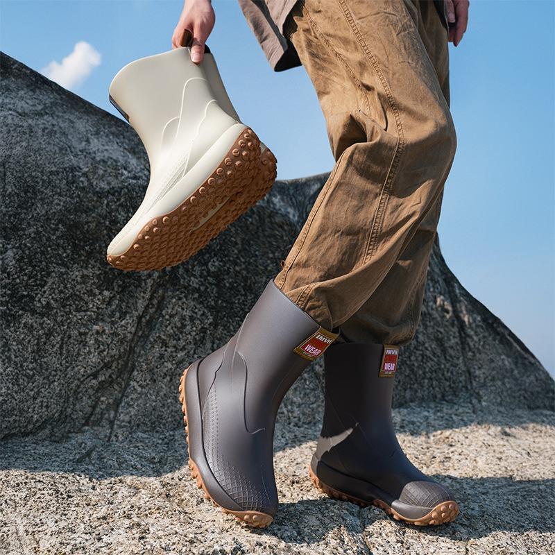 Frosted Bright Black Short Rain Boots Outdoor Functional Black Rubber Boots Hiking Men's Rain Shoes Water Boots Reticulated Nail Soles Shoes