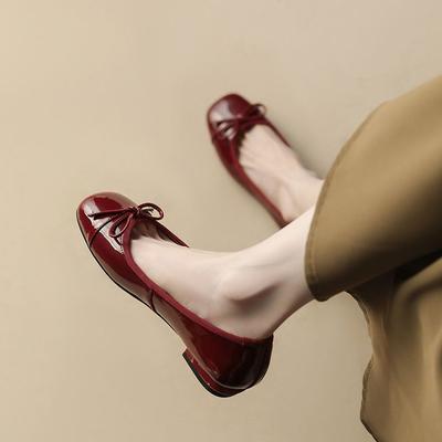 Hongkong-Stil Retro kleine Dameneinzel-Schuhe Japanische JK kleine Lederschuhe Frühling Neu Runde Spitze Lässig Fee Schuhe Ins Trend