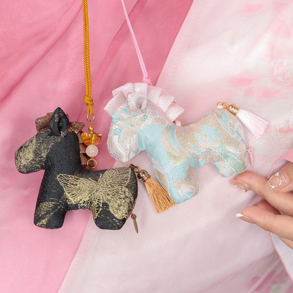 Brocade Zodiac Horse Sachet Embroidery Refillable Bag Horse Hanging Decoration Chinese Style Zipper Design Pony Car Pendant Gift