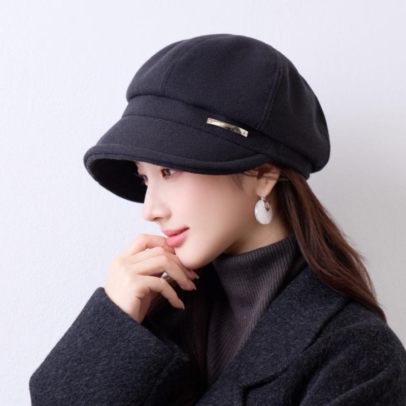 Winter new fashion short-brimmed hat women's thickened warm versatile face small source spot