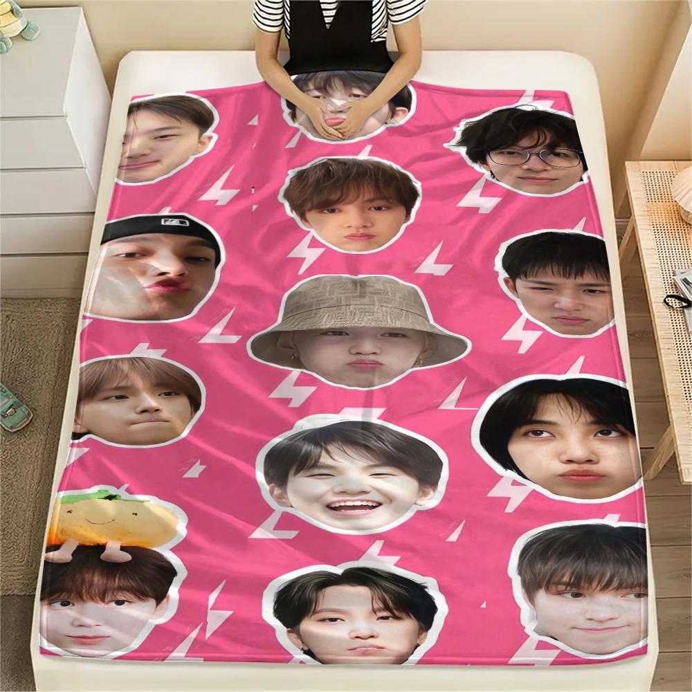 

1PC SEVENTEEN Print Flannel Blanket, High quality All Seasons, Home Decor, Warmth and Comfort, Perfect for Christmas Gifts 80cm x 120cm