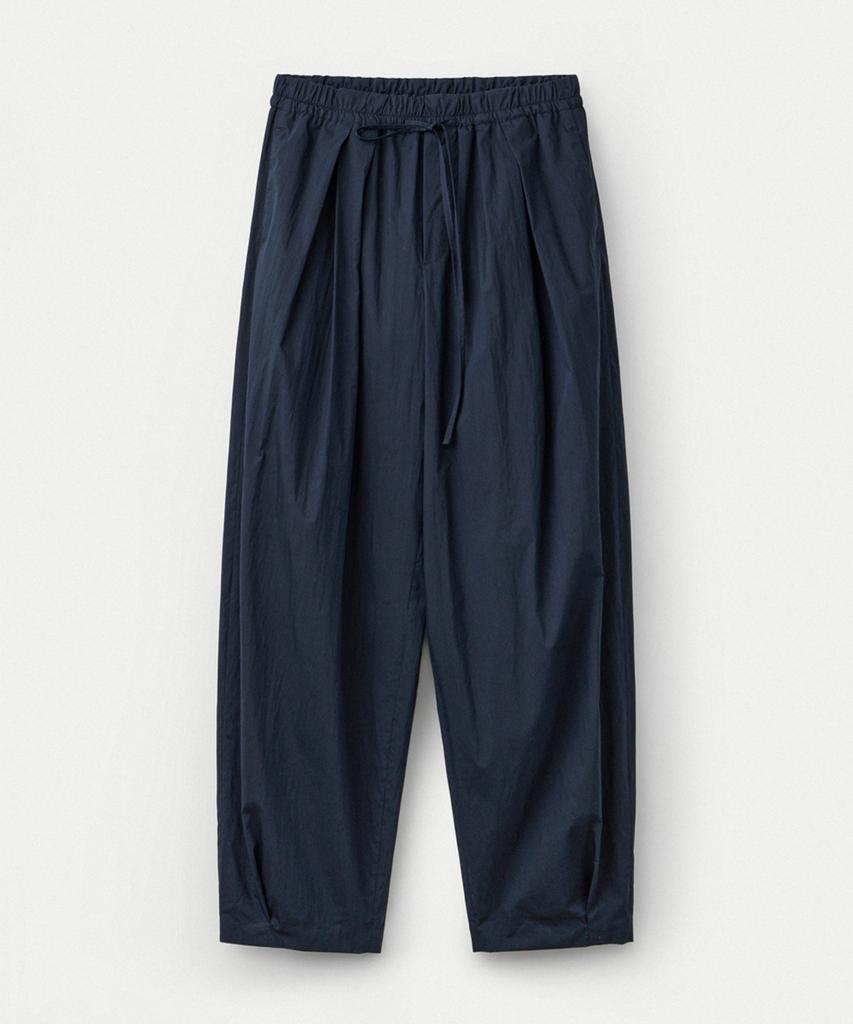 UMARMUNG Lightweight Cotton Oval Silhouette Pants_Navy