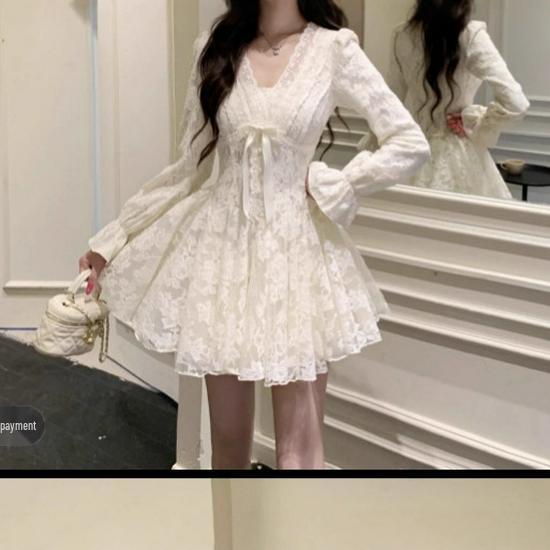 V-Neck Puffy Lace Skirt: Autumn Winter Slimming Design, French Style Waist-Cinching Dress for Women Medium