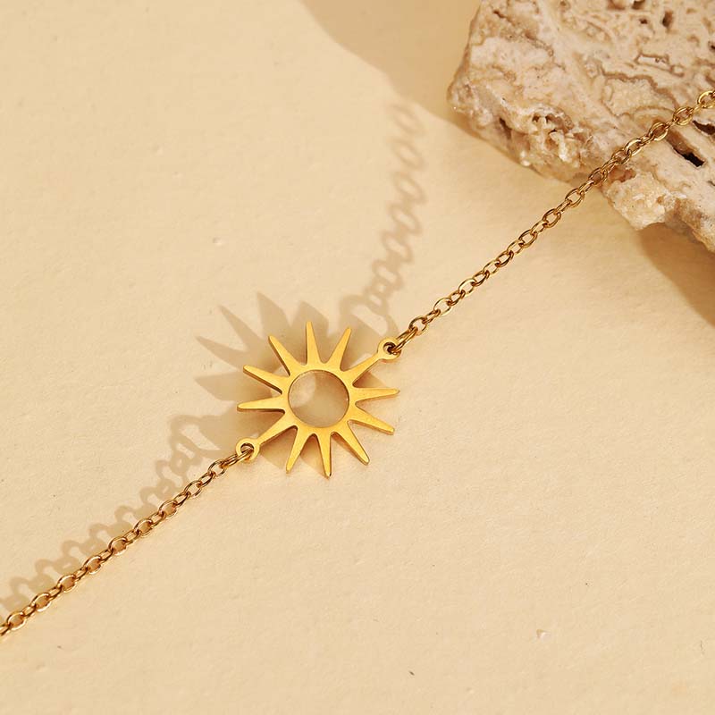 Stainless Steel Metal Hollow Sun Bracelets For Women Vintage Gold Color Sunflower Hand Chain Bracelet Jewelry Best Friend Gift