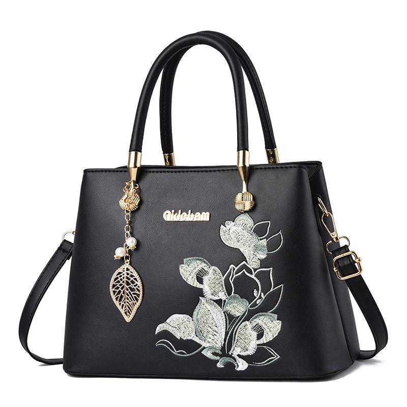 

Сумка для мамы, темпераментная сумка для пожилых людей, модная сумка большой емкости с вышивкой One size чёрный