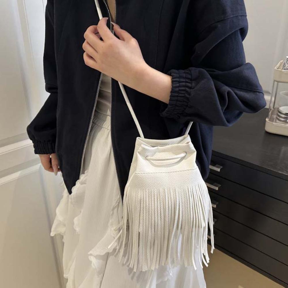 Retro Tassels Bucket Bag Elegant Texture Shoulder Pouch Phone Bag Drawstring PU Bag  Vacation