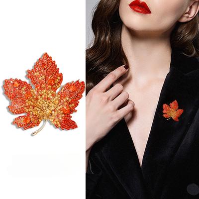 3.8 Gifts, Diamond-Encrusted Maple Leaf Brooch, High-End Gradual Change Leaf Brooch, Women'S Coat, Coat Accessories Pin