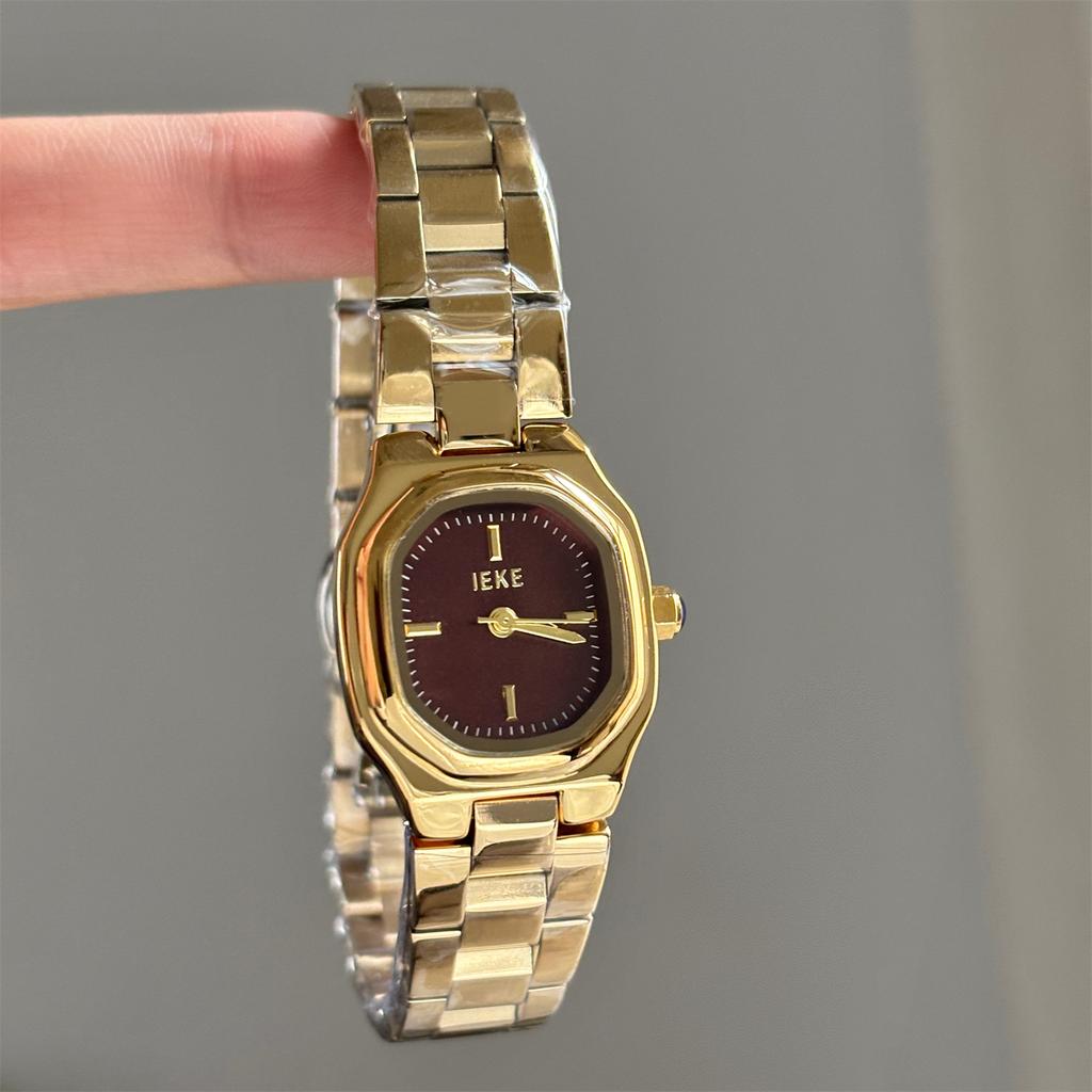Retro Watch Design With Small Dial, High-End Temperament, Simple And Fashionable, Gold Quartz Watch For Women, A Gift For Women