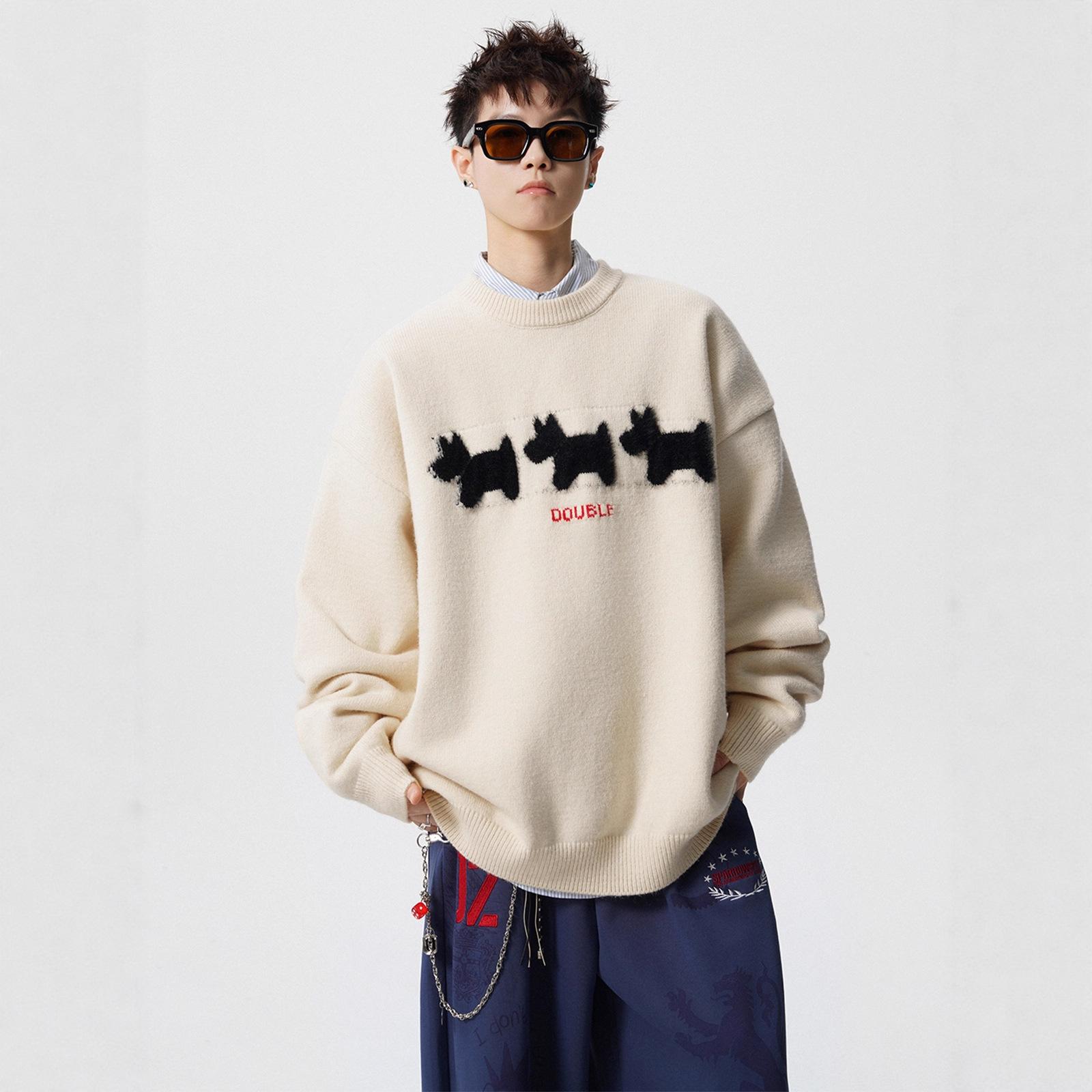 

Unisex American Style Flocked Round Neck Sweater - Trendy, Loose Knitwear for Couples M брудно-білий