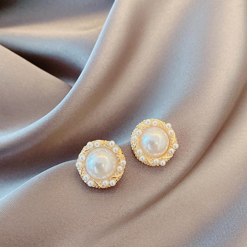 Silver needle same gold earrings women's light luxury high-end temperament pearl stud earrings retro new earrings