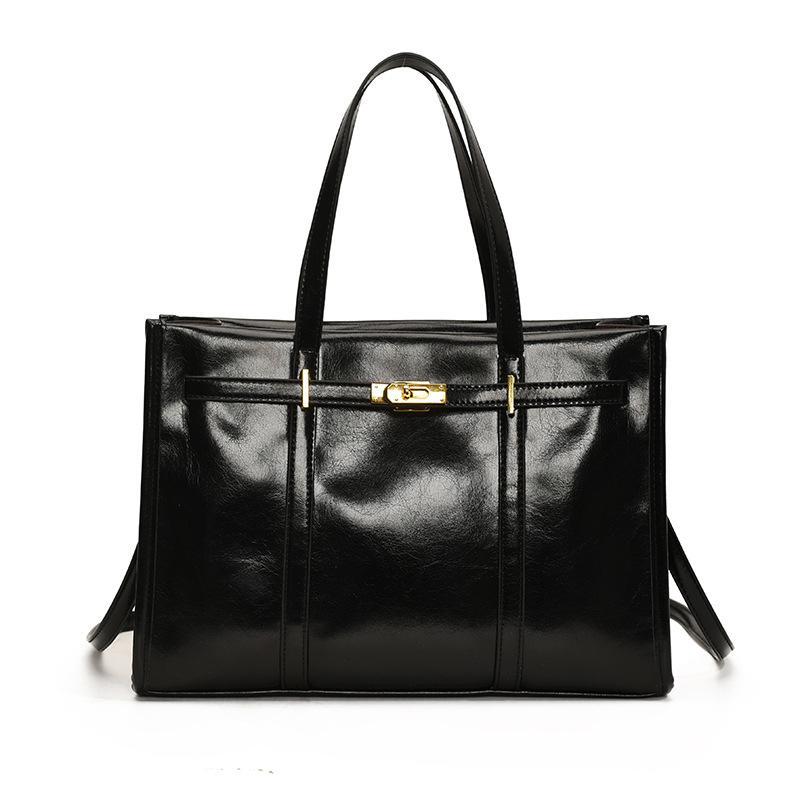 Retro Large-capacity Tote Bag Women's 2025 Autumn and Winter New Daily Commuting Shoulder Bag Premium Messenger Bag