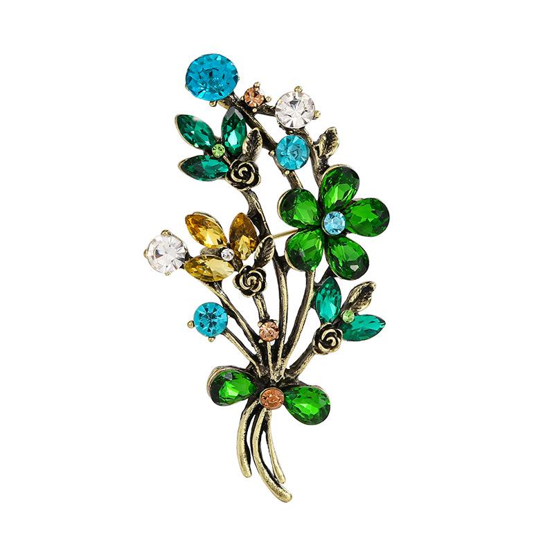 

New crystal bouquet brooch women s high-end sense light luxury niche suit dress accessories pin retro brooch