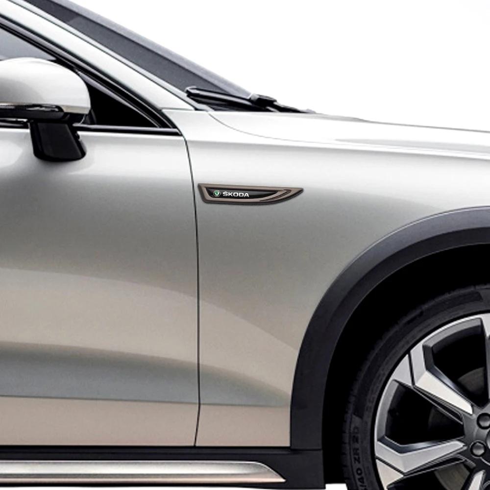 Naklejka Samochodowa 2025 Nowa 2 szt. Stylizacja Samochodu Metalowy Boczny Błotnik Nóż Odznaka Naklejki Akcesoria Do Skoda Octavia Rapid Fabia A7 Superb