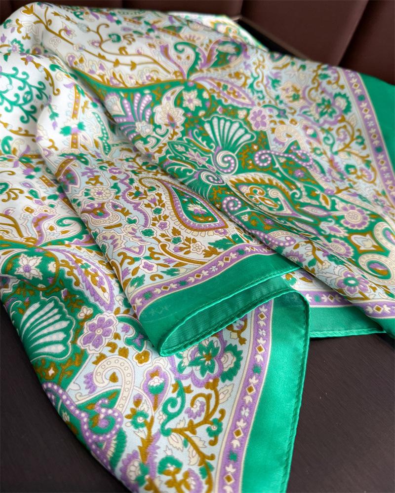 Luxury Designer Print Scarf Women Satin Scarves Bandana Hijab Neckerchief Shawl Kerchief Hair Band Foulard Lady 70*70cm