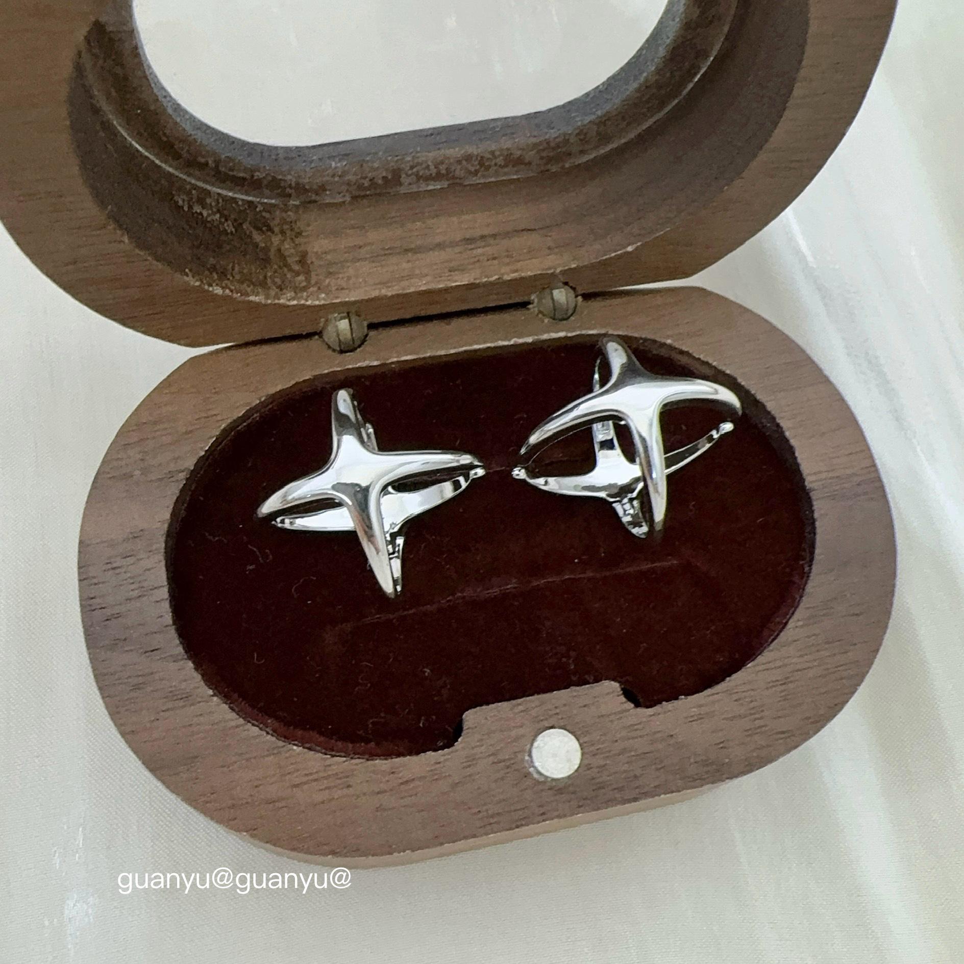 

Элегантные каффы в виде четырехконечной звезды – Стильные женские роскошные серьги