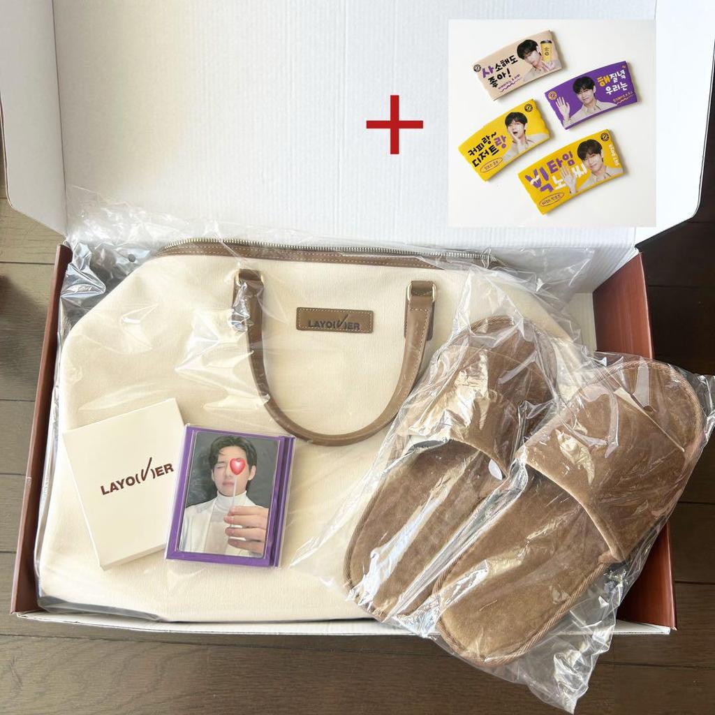 [USED] BTS V Official MERCHBOX 17 Layover with Bonus